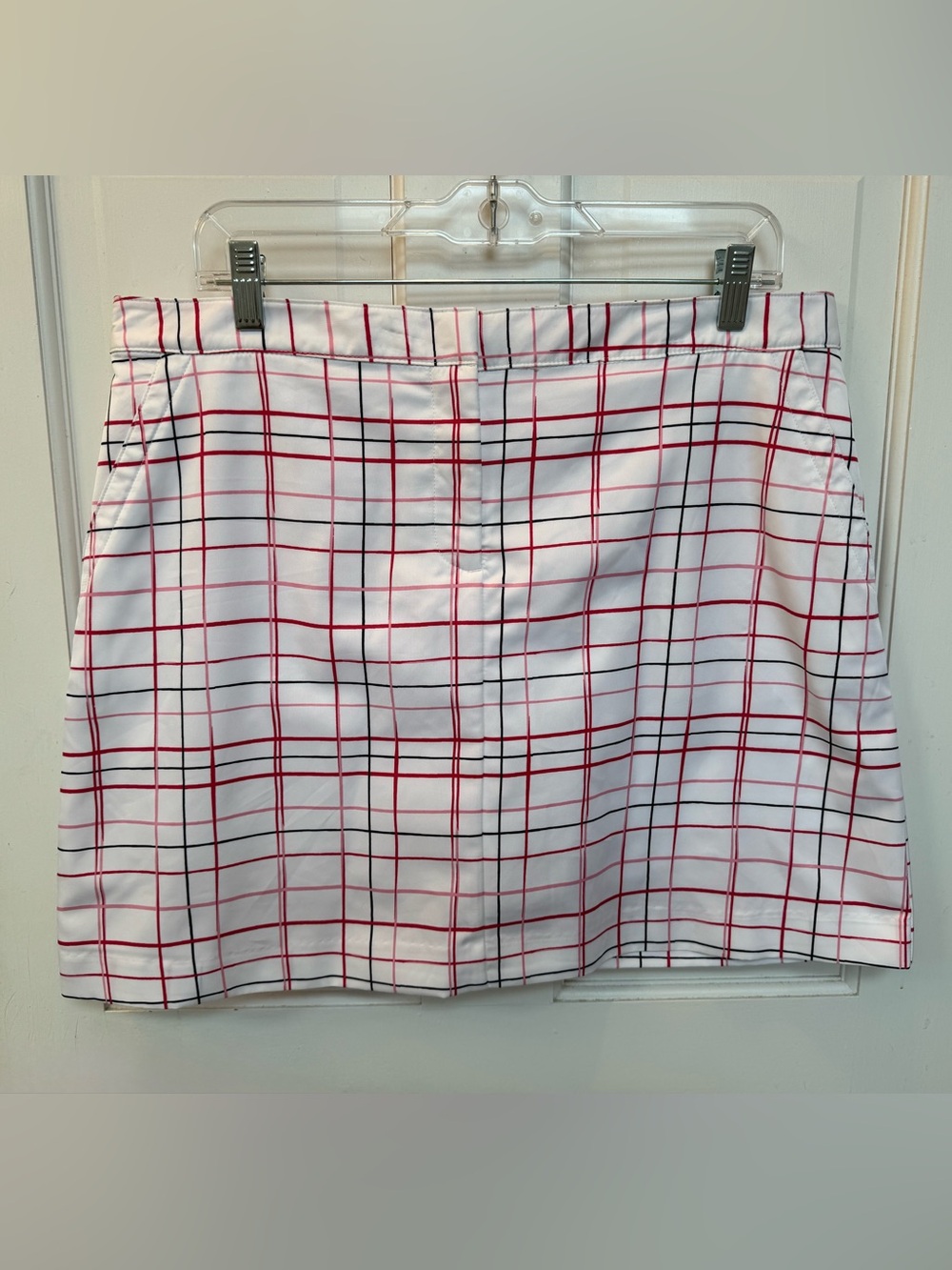 Izod Women’s White Golf Skirt/Skort with Red, Pink & Black Lines